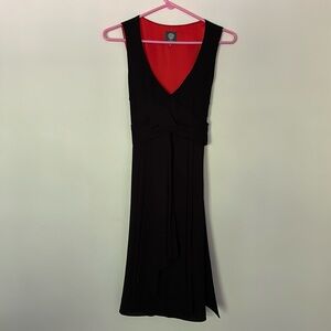 Vince camuto dress black with red lining size 6